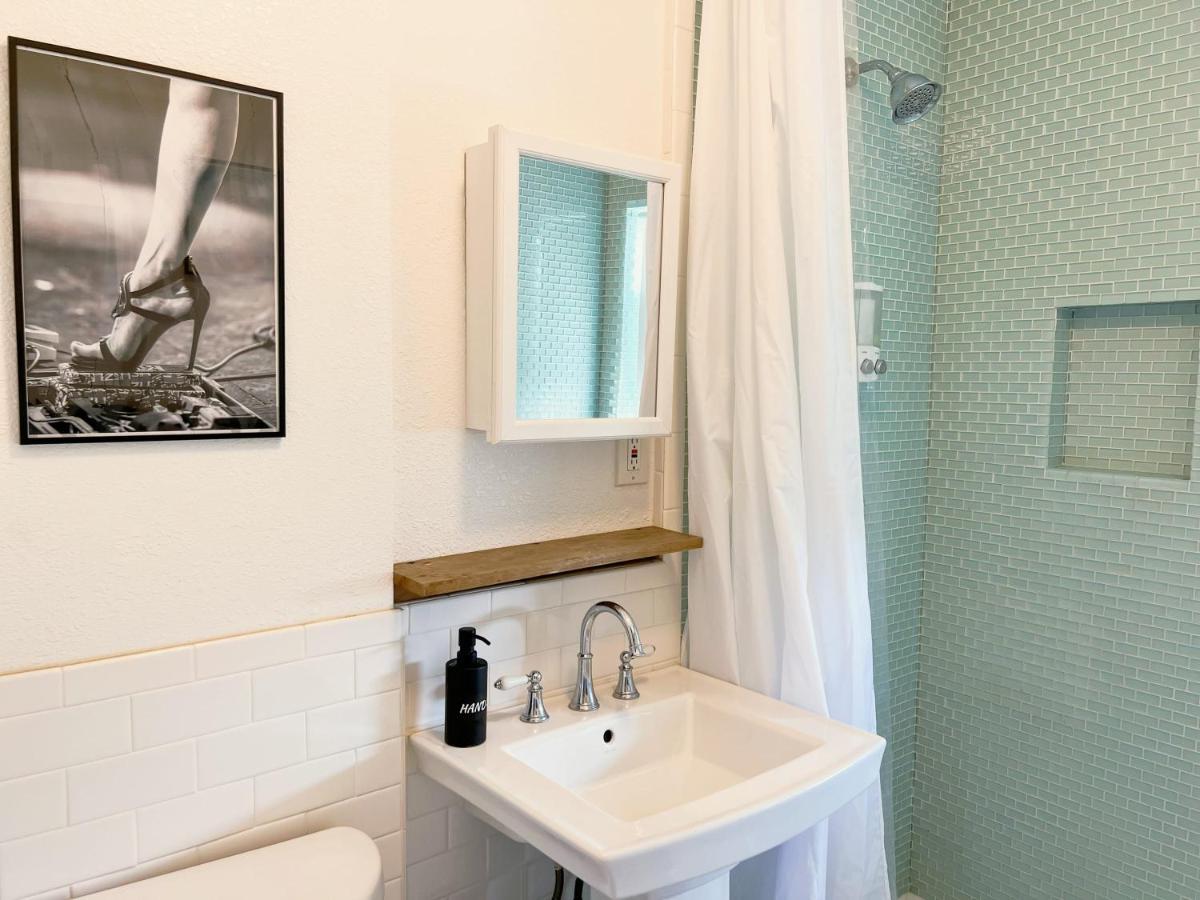 Newly Remodeled 1 Bed, 1 Bath Home Near Lax, Forum إنغليووود، لوس أنجليس، كاليفورنيا المظهر الخارجي الصورة